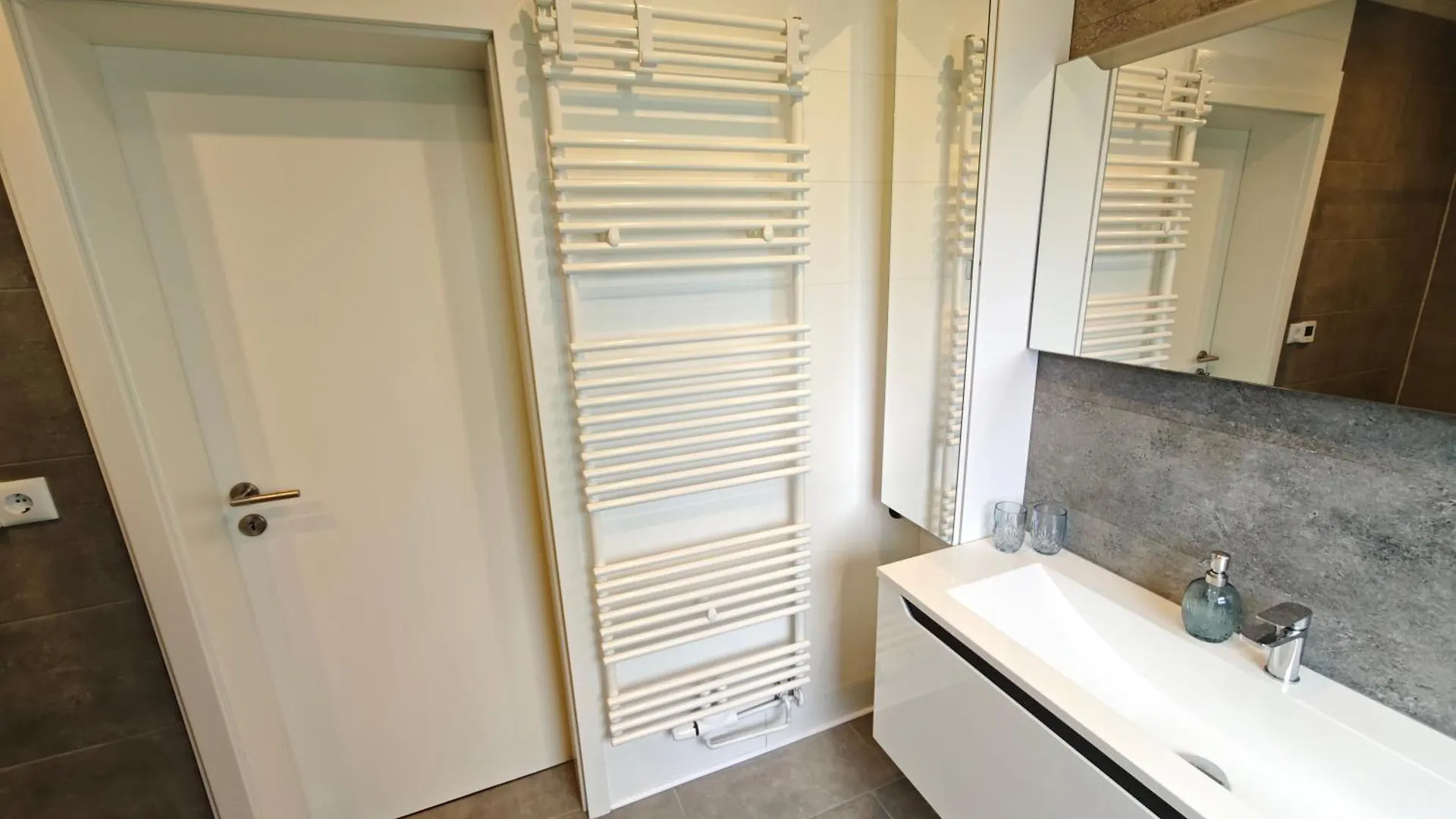 Fh-Naehe: Modernes Apt Mit Balkon Hof  Apartment Hof (Bavaria)